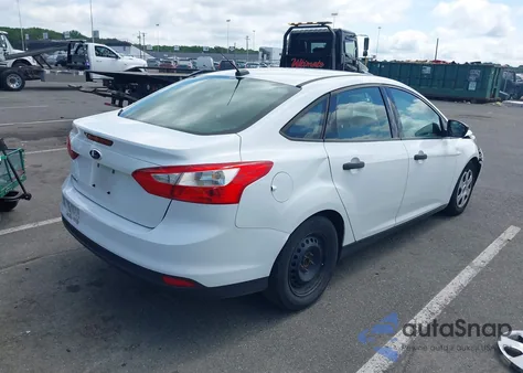 2014 Ford Focus S from USA, damaged, VIN 1FADP3E24EL112871